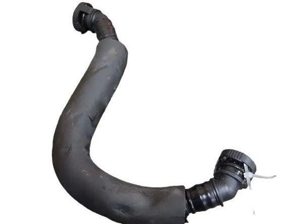 AUDI A4 B8/8K (2011-2016) Luftningsslang 06H103221J 31036815