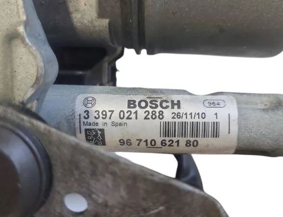 PEUGEOT 5008 1 generation (2009-2016) Vindrutetorkare fram 9671062180 32757879