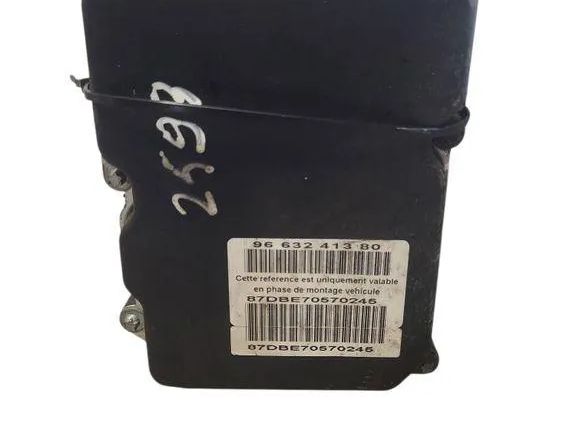 CITROËN C4 1 generation (2004-2011) ABS pump 9663241380 32764217