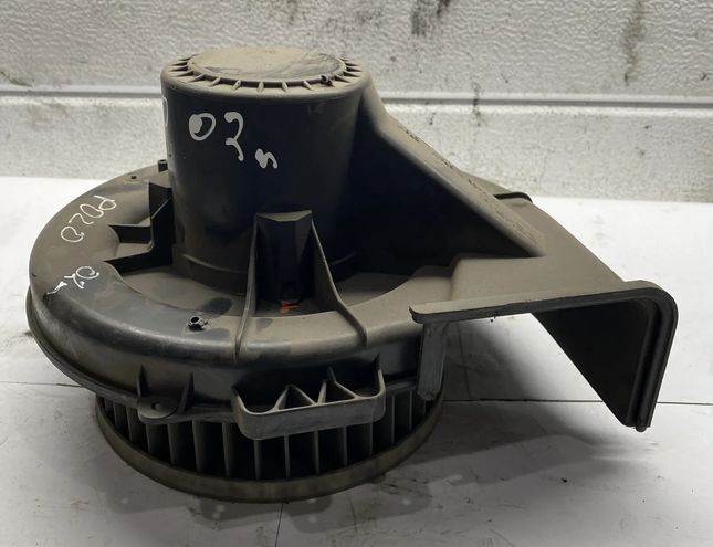 VOLKSWAGEN Polo 4 generation (2001-2009) Innervärmare 6Q1820015C 18186985