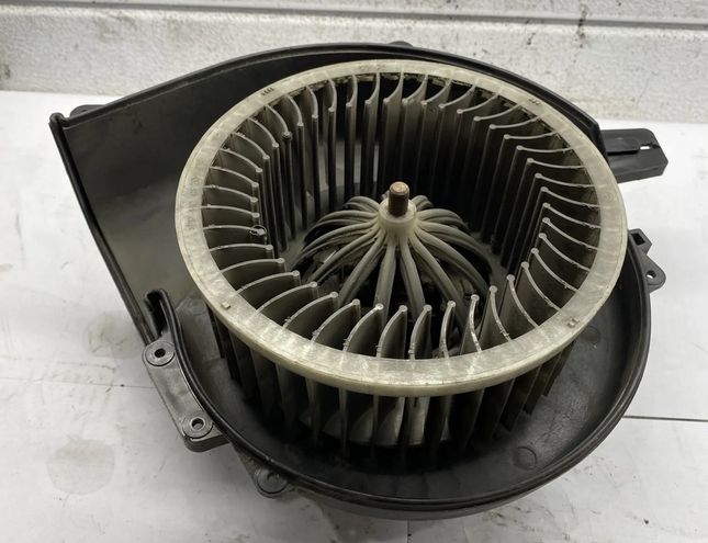 VOLKSWAGEN Polo 4 generation (2001-2009) Innervärmare 6Q1820015C 18186985