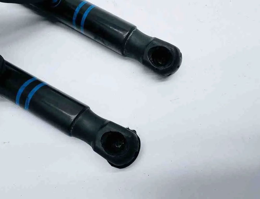 BMW 4 Series F32/F33/F36 (2013-2020) Främre vänster motorhuvsfjäderben 7239233,2485700610N,7259233 32736052