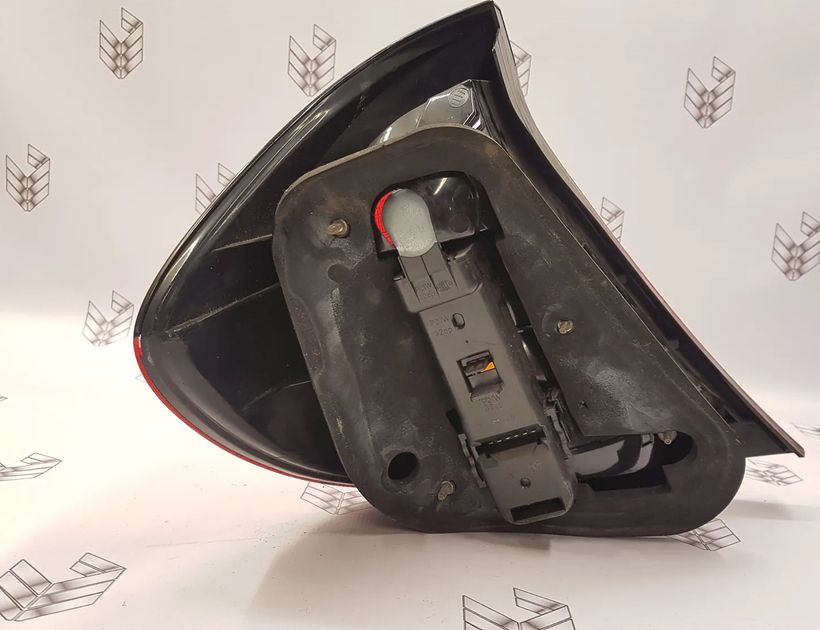 MERCEDES-BENZ C-Class W203/S203/CL203 (2000-2008) Bakre höger bakljuslampa 2038200664,A2038200664 10842591