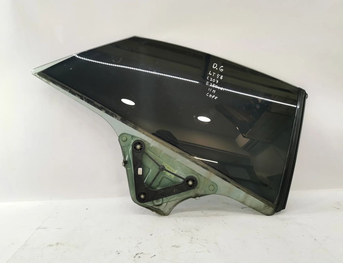 MERCEDES-BENZ E-Class W212/S212/C207/A207 (2009-2016) Bakre höger dörr Fönsterglas A2076701403 18044203