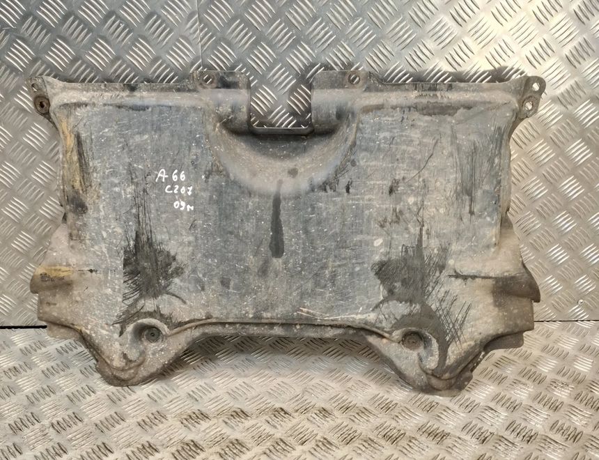 MERCEDES-BENZ E-Class W212/S212/C207/A207 (2009-2016) Motorkåpa A2045203223 28149166