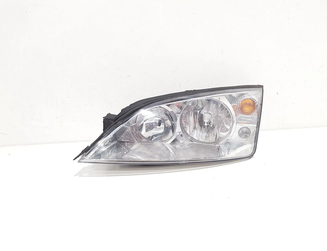 FORD Mondeo 3 generation (2000-2007) Fram vänster strålkastare 0301174201 14391175
