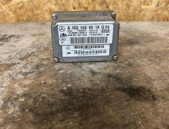 MERCEDES-BENZ C-Class W203/S203/CL203 (2000-2008) Accelerationssensor A0025428918 31742732