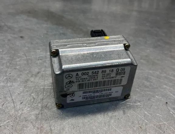 MERCEDES-BENZ C-Class W203/S203/CL203 (2000-2008) Accelerationssensor A0025428918 31743174