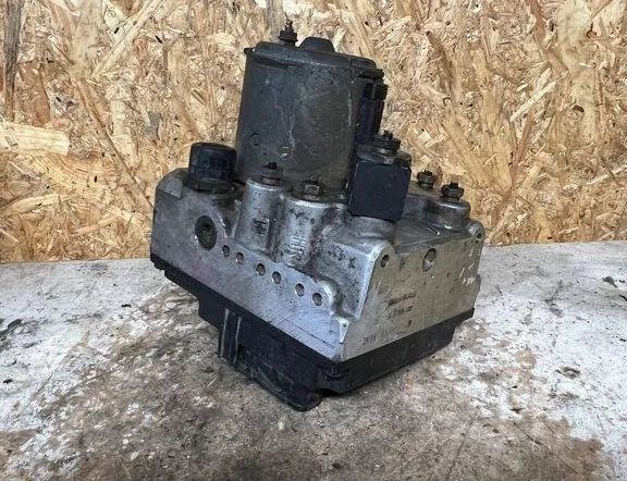MERCEDES-BENZ E-Class W210 (1995-2002) ABS pump 0265217007 31745649