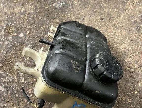 MERCEDES-BENZ CLC-Class CL203 (2008-2011) Expansionskärl 2035000049 31746616