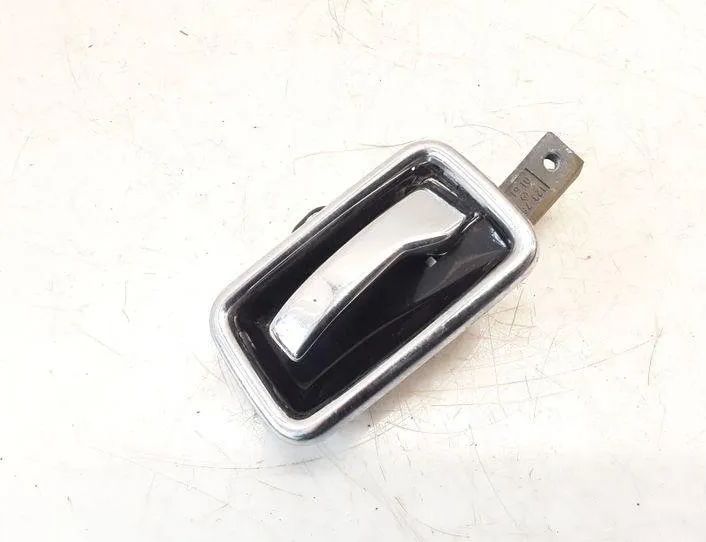 MERCEDES-BENZ W123 1 generation (1975-1985) Vänster bakre inre öppningshandtag 1237600161,1087660511 20738411