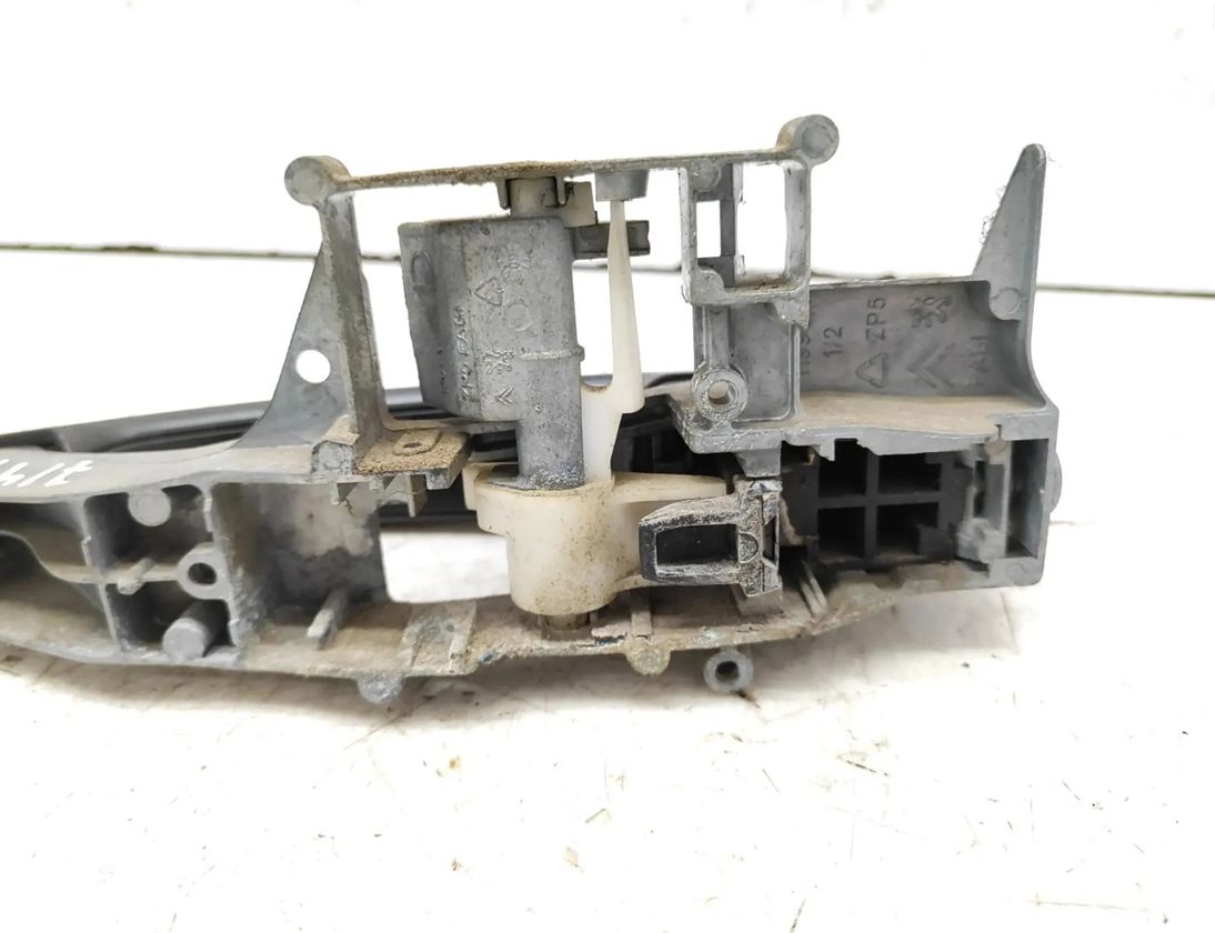 FIAT Scudo 2 generation (2007-2016) Utvändigt handtag för skjutdörr på vänster sida 9680656580 29994694