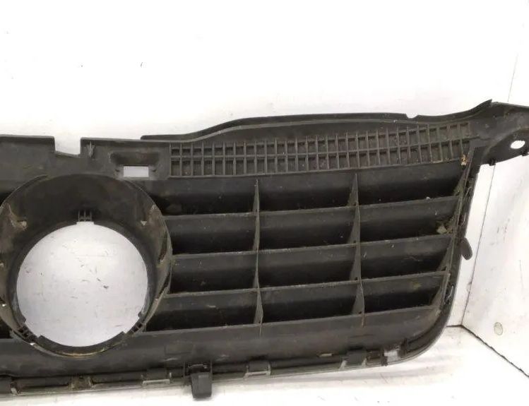 VOLKSWAGEN Passat B5 (1996-2005) Främre övre grill 3B0853651H 30442388