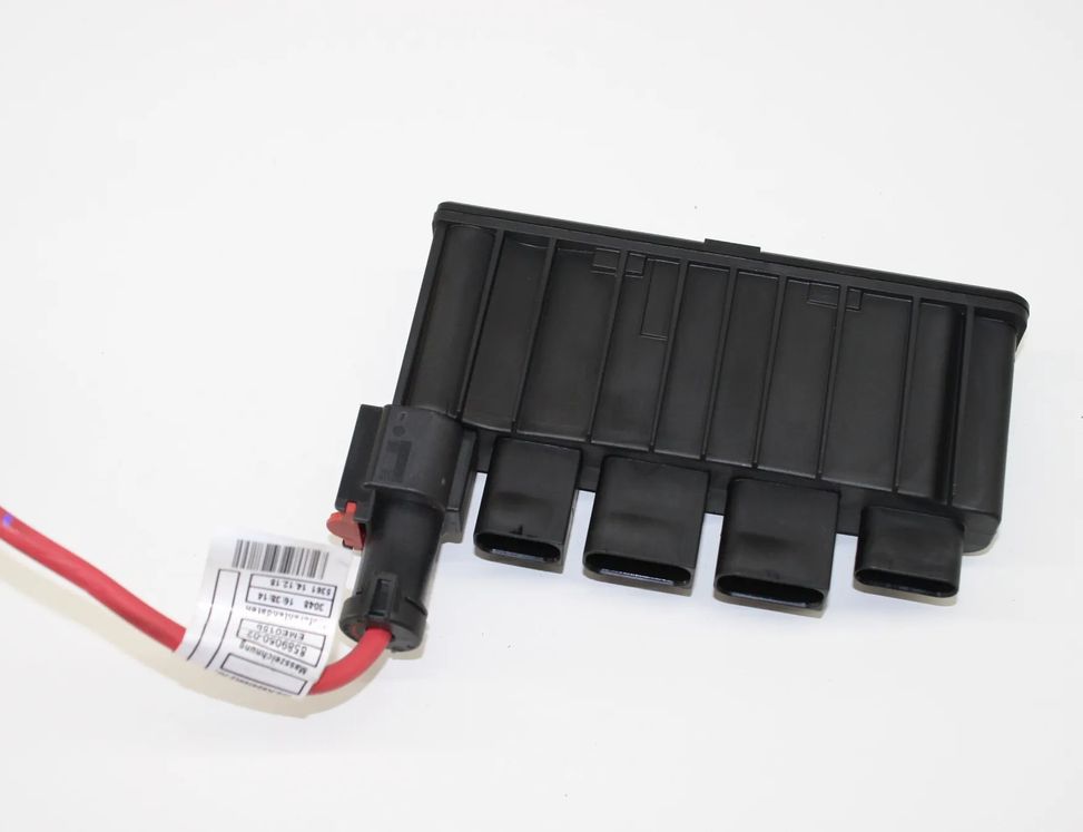 BMW X1 F48/F49 (2015-2023) Strömfördelningslåda 8661071 30323989