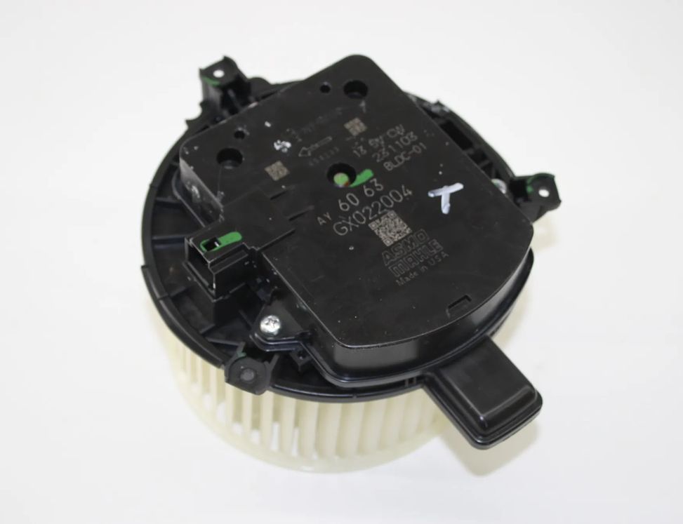 BMW X5 G05/G18 (2018-2024) Värmare fläkt 9490192 33041910