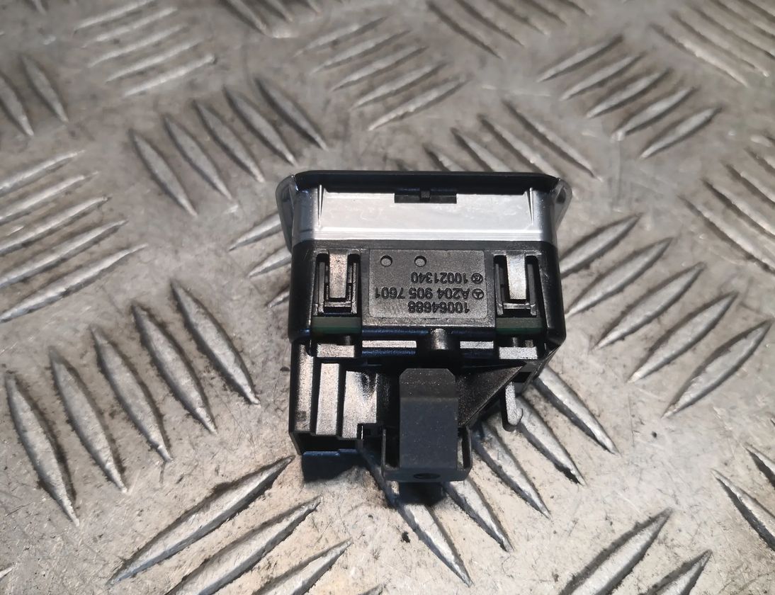 MERCEDES-BENZ E-Class W212/S212/C207/A207 (2009-2016) Vänster främre dörrfönsterbrytare 2049057601 25130177