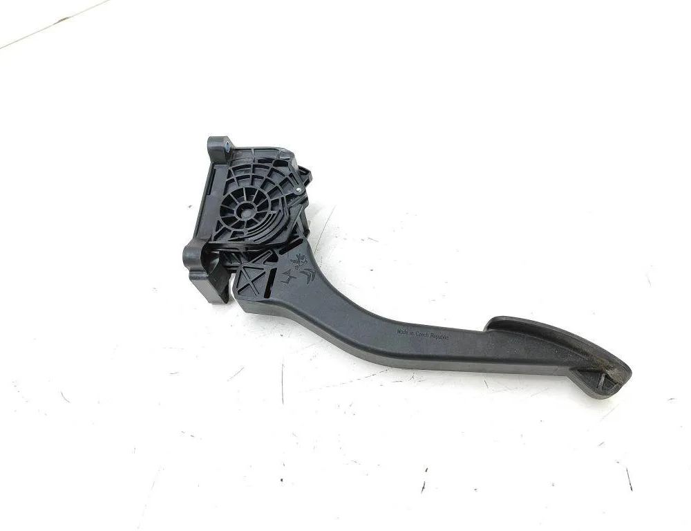 PEUGEOT 2008 2 generation (2019-2023) Gaspedal 9674829180 30556940