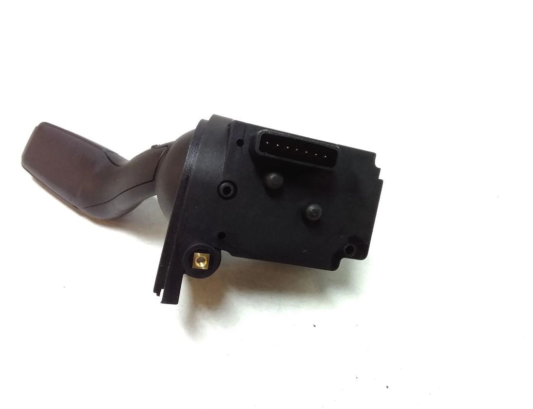 AUDI A6 C6/4F (2004-2011) Farthållarspaksratt 4E0953521 27535458