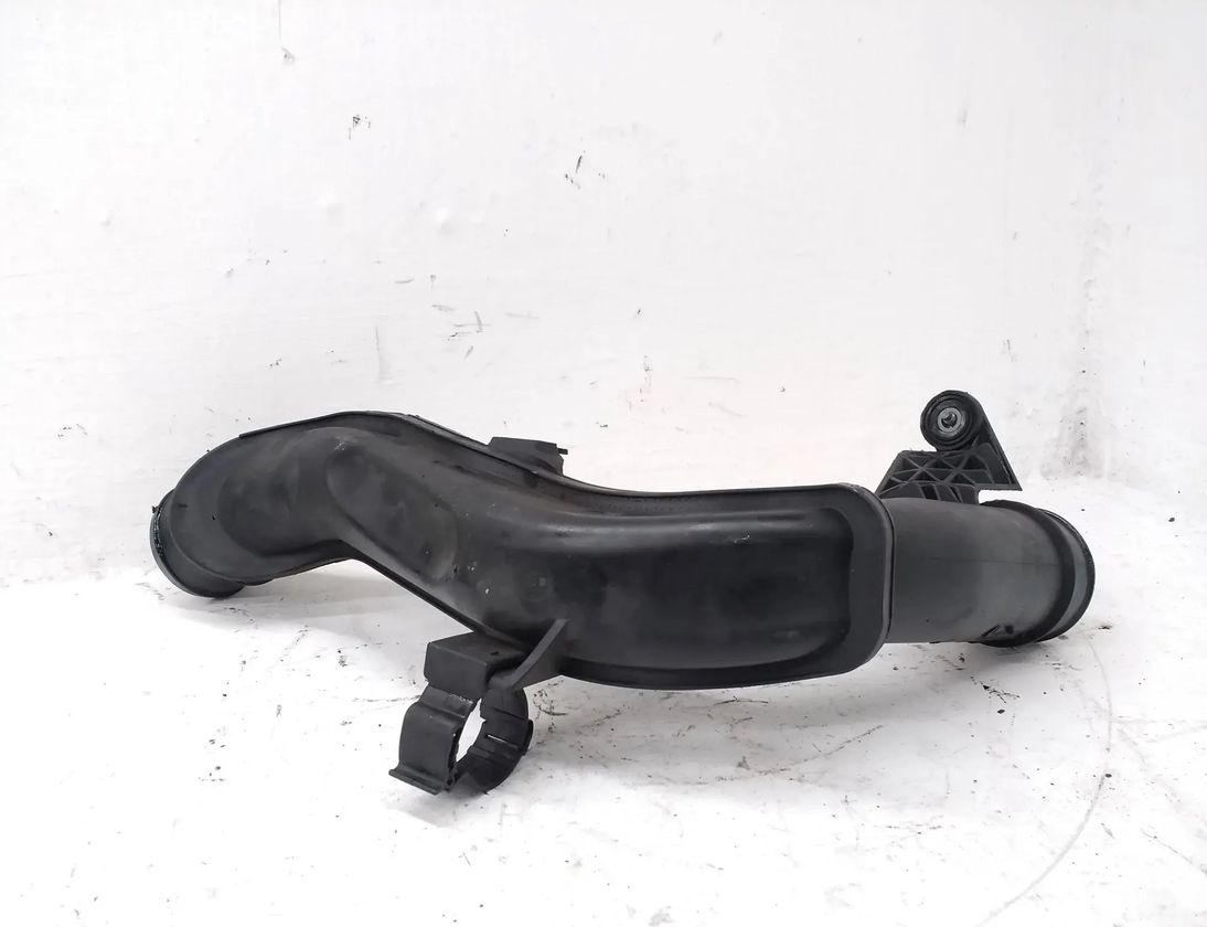 VOLKSWAGEN Tiguan 1 generation (2007-2017) Intercooler slangrör 5N0145770A 27713991