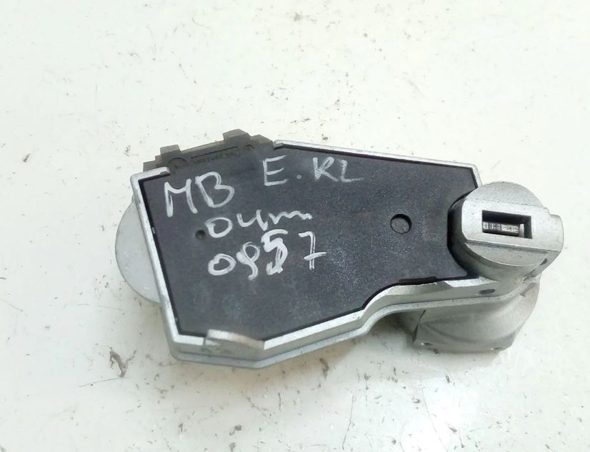 MERCEDES-BENZ E-Class W211/S211 (2002-2009) Styrning Låsning Kontrollenhet A2034621130 28629562