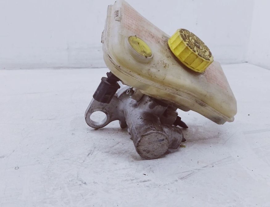 AUDI A6 C6/4F (2004-2011) Bromscylinder 8E0611301G 28679895