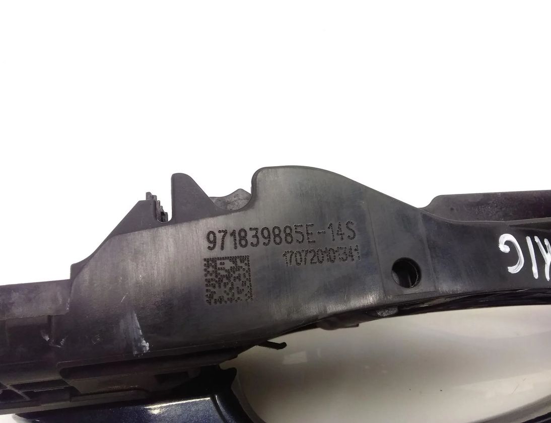 PORSCHE Panamera 971 (2016-2020) Bakre vänstra dörrens yttre handtag 971839885E 29799709