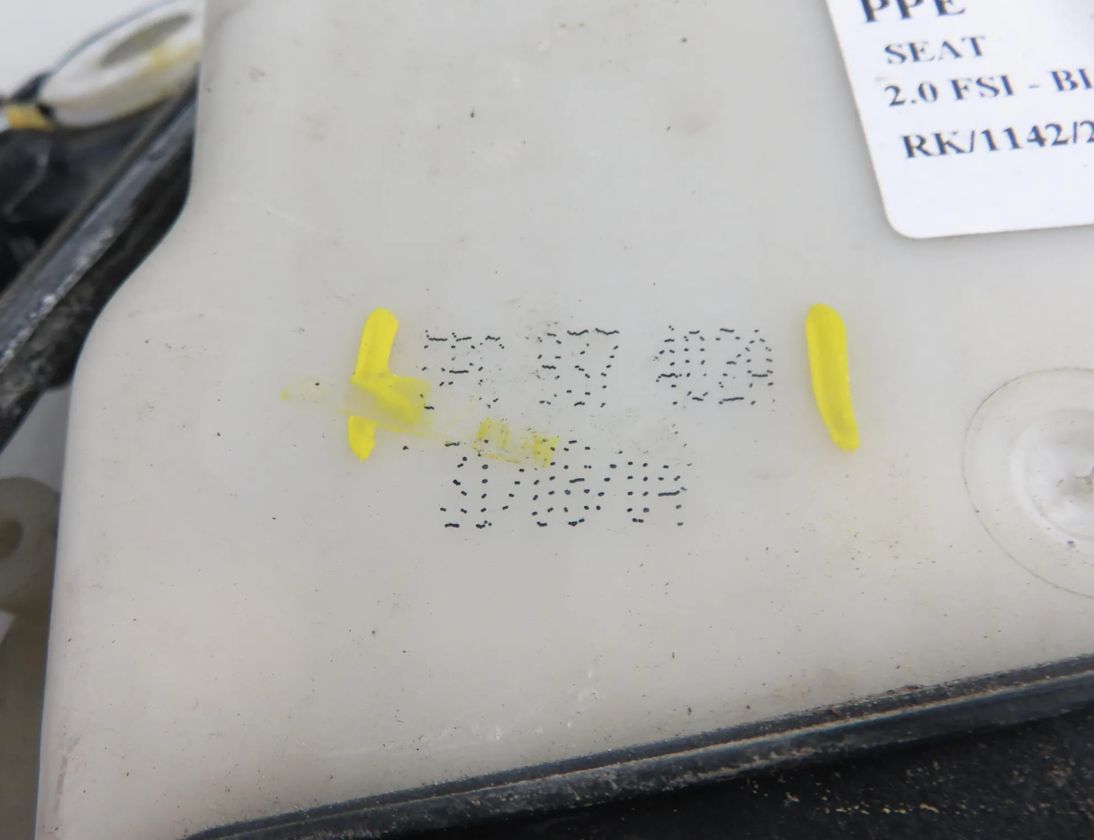SEAT Altea 1 generation (2004-2013) Främre höger dörrfönsterhiss 1K0959792D,5P0837402A,F005S00151 32083587