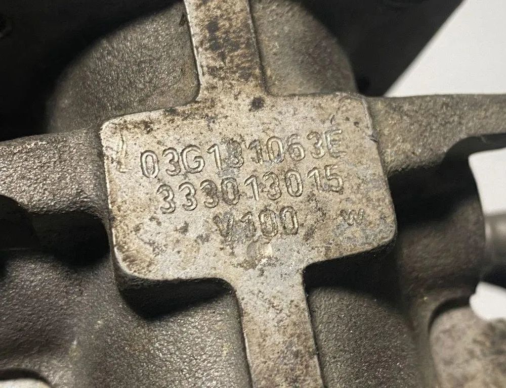 VOLKSWAGEN Passat B6 (2005-2010) EGR-ventil 03G131063E 30675649