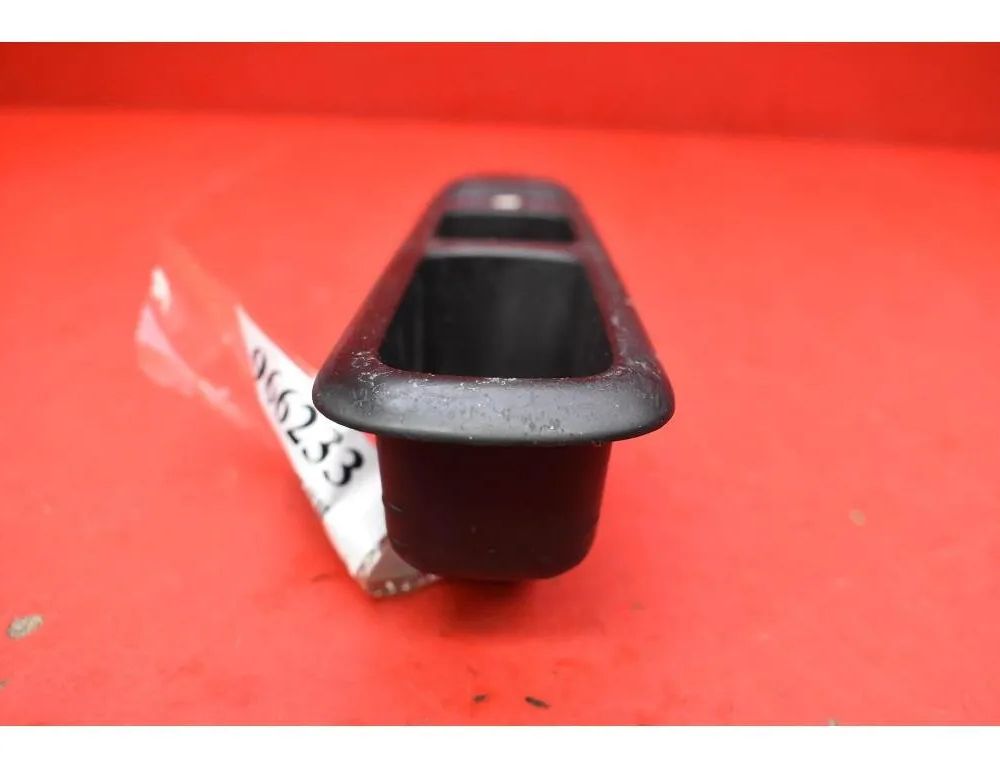 PEUGEOT 3008 1 generation (2010-2016) Vänster främre dörrfönsterbrytare 96662297XT 30076265