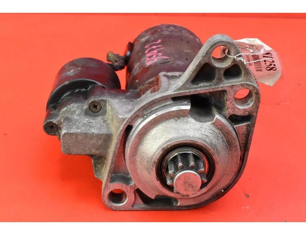 VOLKSWAGEN Bora 1 generation (1998-2005) Startmotor 020911023P 30722801