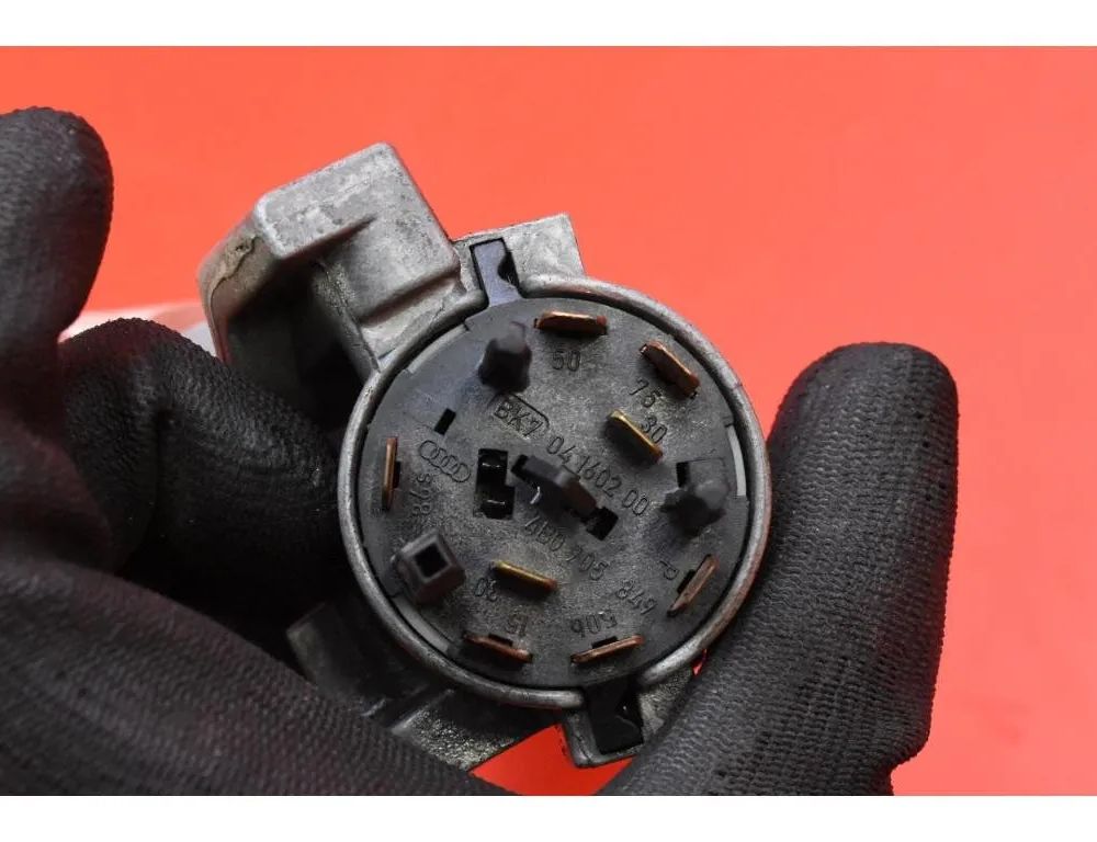 VOLKSWAGEN SpaceFox 1 generation (2006-2023) Tändningslås 4B0905851Q 31491773