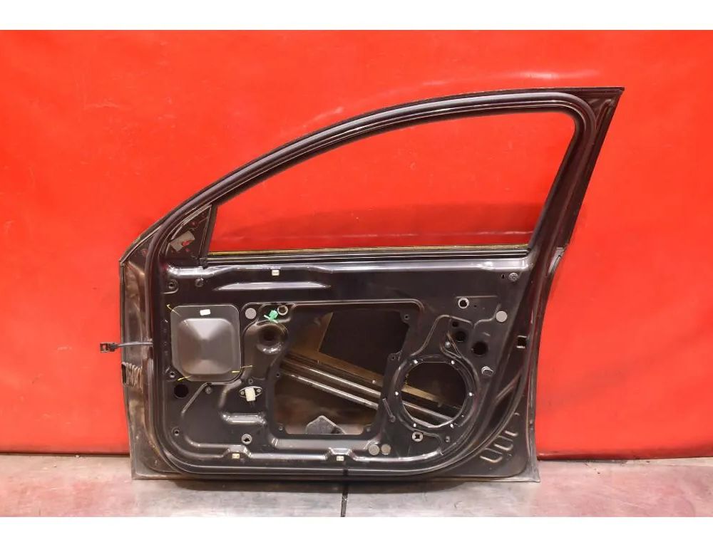 SKODA Superb 2 generation (2008-2015) Höger främre dörr 32991820