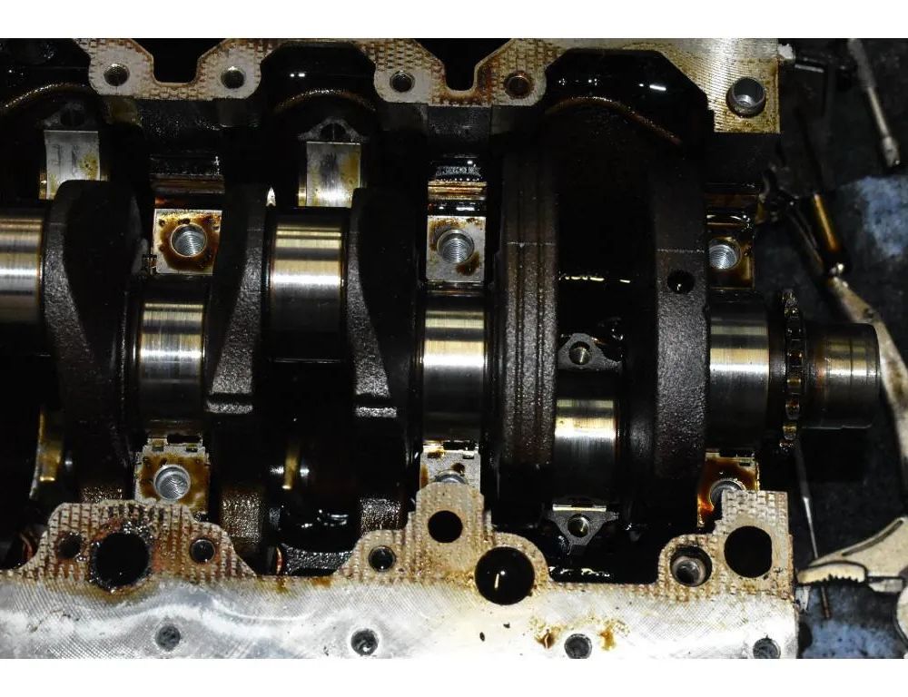 AUDI A4 B6/8E (2000-2005) Motorblock ALT 33095204