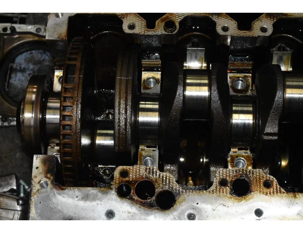 AUDI A4 B6/8E (2000-2005) Motorblock ALT 33095204