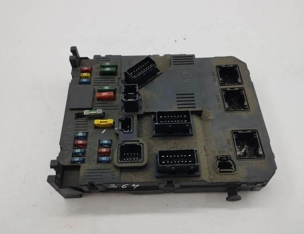 CITROËN C3 1 generation (2002-2010) Säkringsdosa 30909653