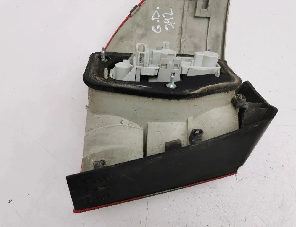 MERCEDES-BENZ B-Class W245 (2005-2011) Bakre höger bakljuslampa A1698201464 31193333