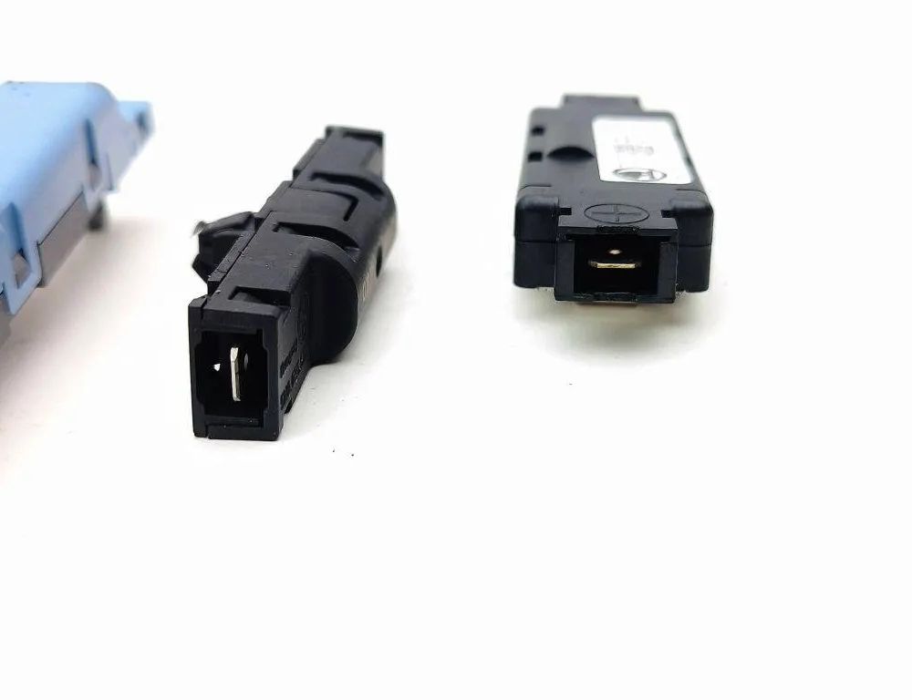 SKODA Enyaq 1 generation (2020-2023) Bootlid antennförstärkare 5LG035577 31993767