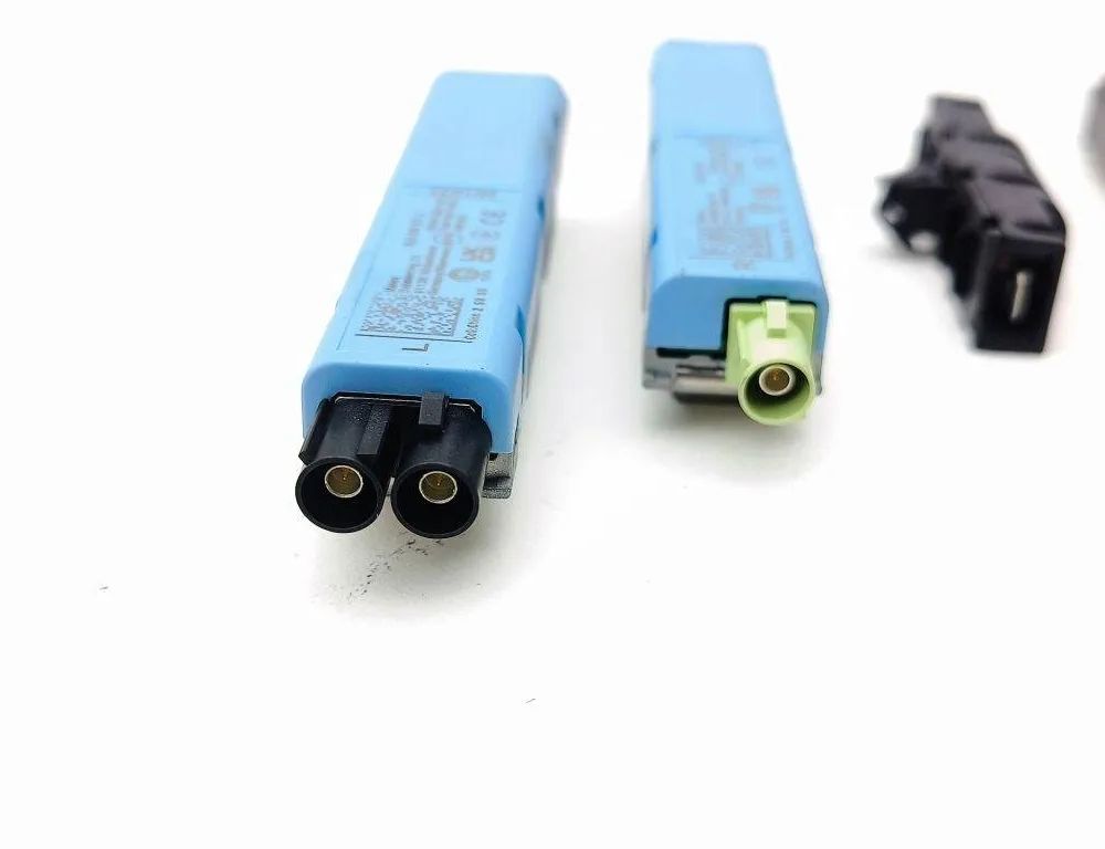 SKODA Enyaq 1 generation (2020-2023) Bootlid antennförstärkare 5LG035577 31993767