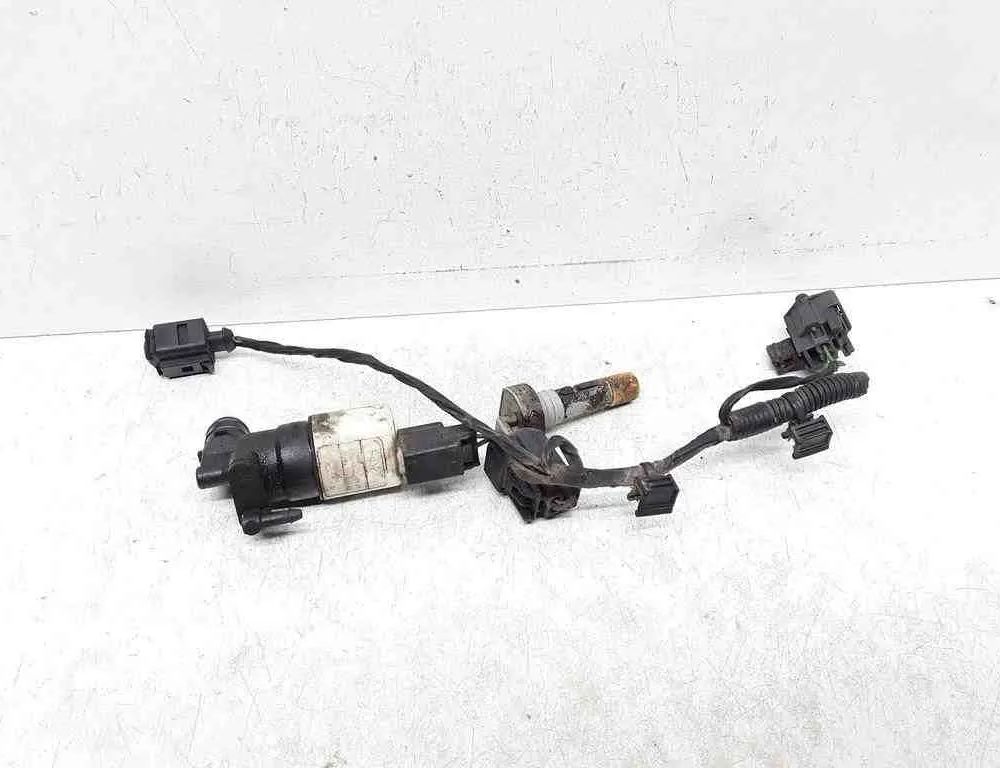 VOLVO S60 2 generation (2010-2020) Spolartankmotor BK2117K624BA,9659757080,AV6117K624BA 32664491
