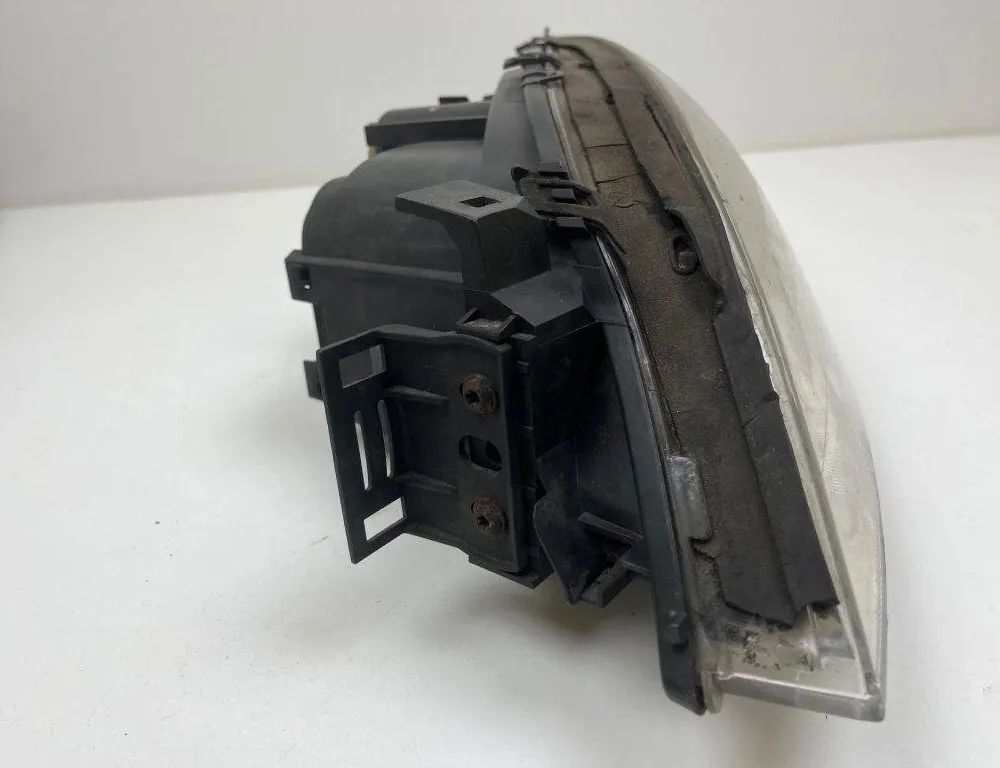 FORD Mondeo 3 generation (2000-2007) Fram vänster strålkastare 1S7113006BJ 31398508