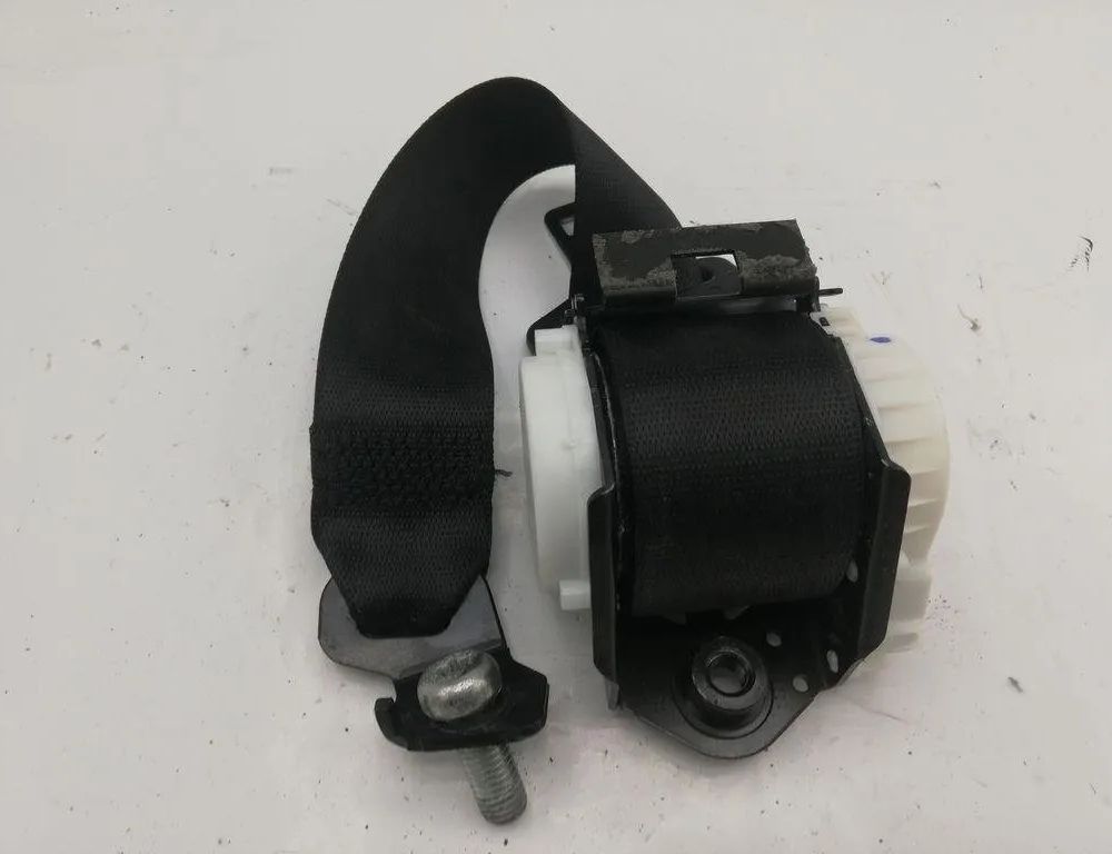 BMW 5 Series E60/E61 (2003-2010) Säkerhetsbälte i mitten bak 33048192 31757799