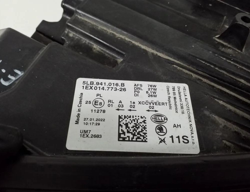 SKODA Enyaq 1 generation (2020-2023) Fram höger strålkastare 5LB941016B 33075704