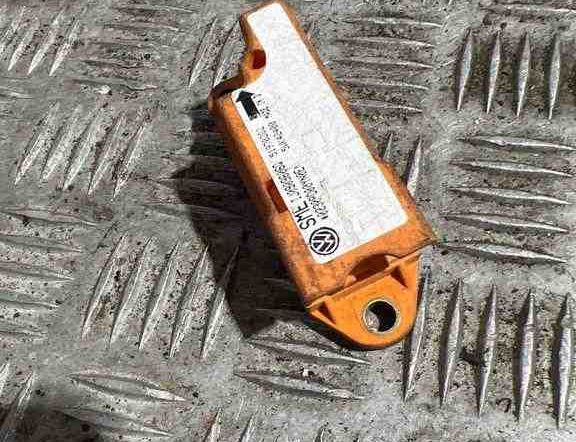 VOLKSWAGEN Beetle 2 generation (1998-2012) Vänster bakre krocksensor 5WK40202,1J0909606Q 32329614