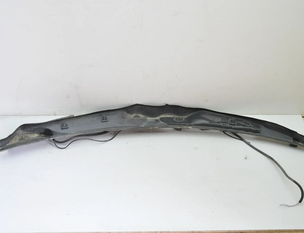 MERCEDES-BENZ E-Class W212/S212/C207/A207 (2009-2016) Trim för främre torkarkåpa A2128300013,A2128301013 30746662