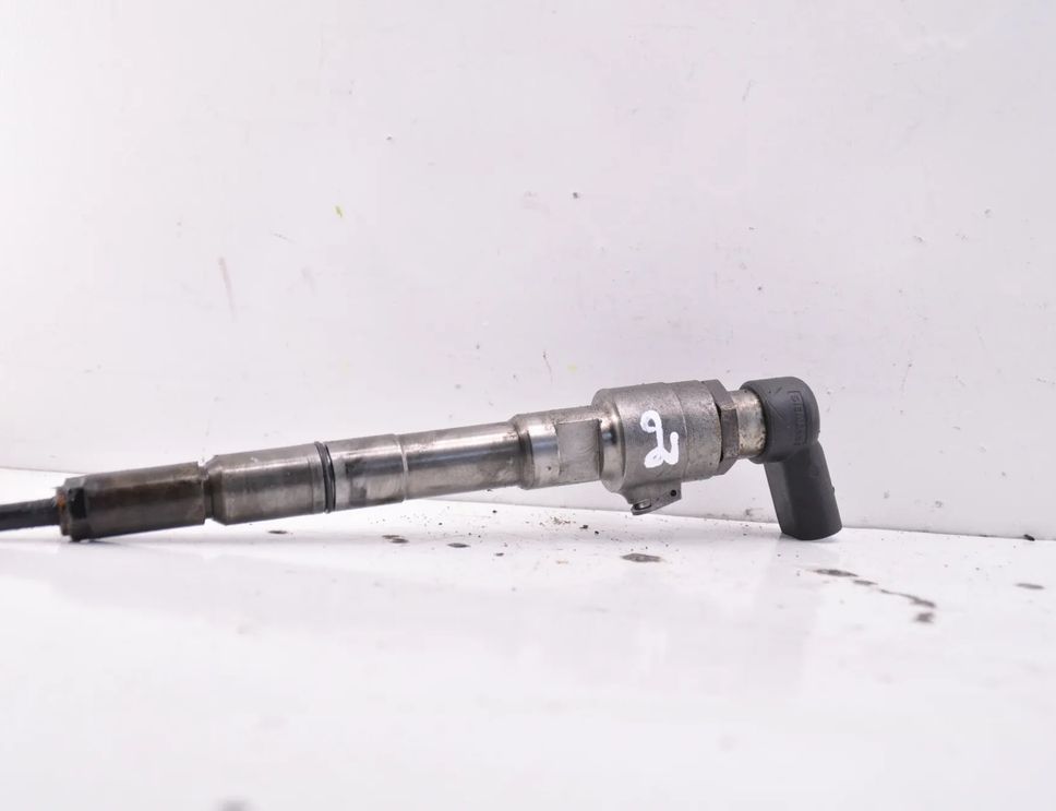 VOLKSWAGEN Golf 6 generation (2008-2015) Bränsleinsprutare 03L130277B 31983596