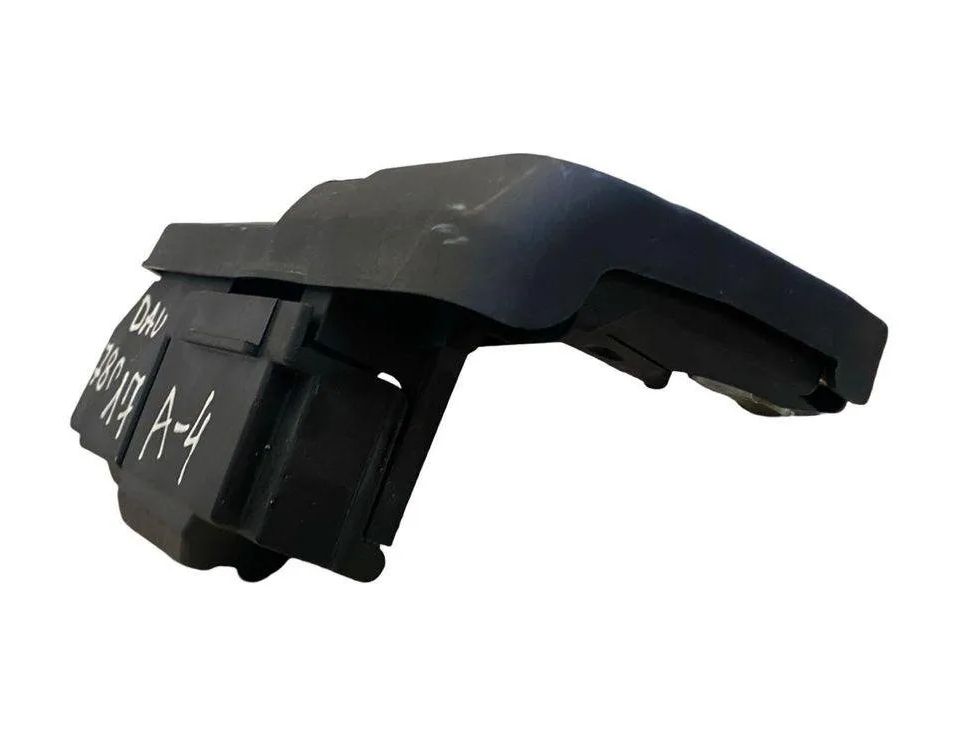 AUDI A6 C7/4G (2010-2020) Strömfördelningslåda 8W0915459E 31330909