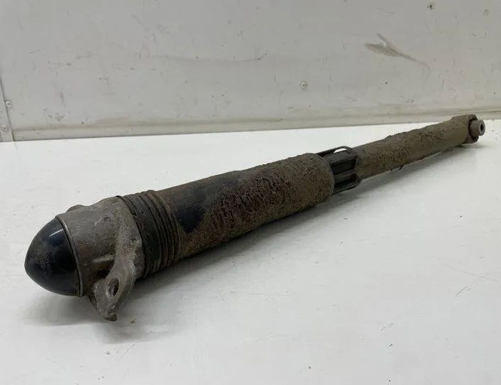 VOLKSWAGEN Golf 1 generation (1974-1993) Stötdämpare bak höger 5Q0512011MD 22208067