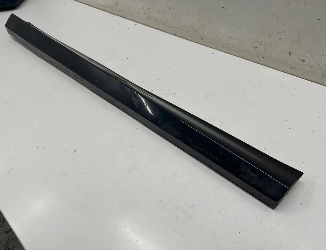 BMW X3 G01 (2017-2024) Främre höger dörrlist 8064796 27982735