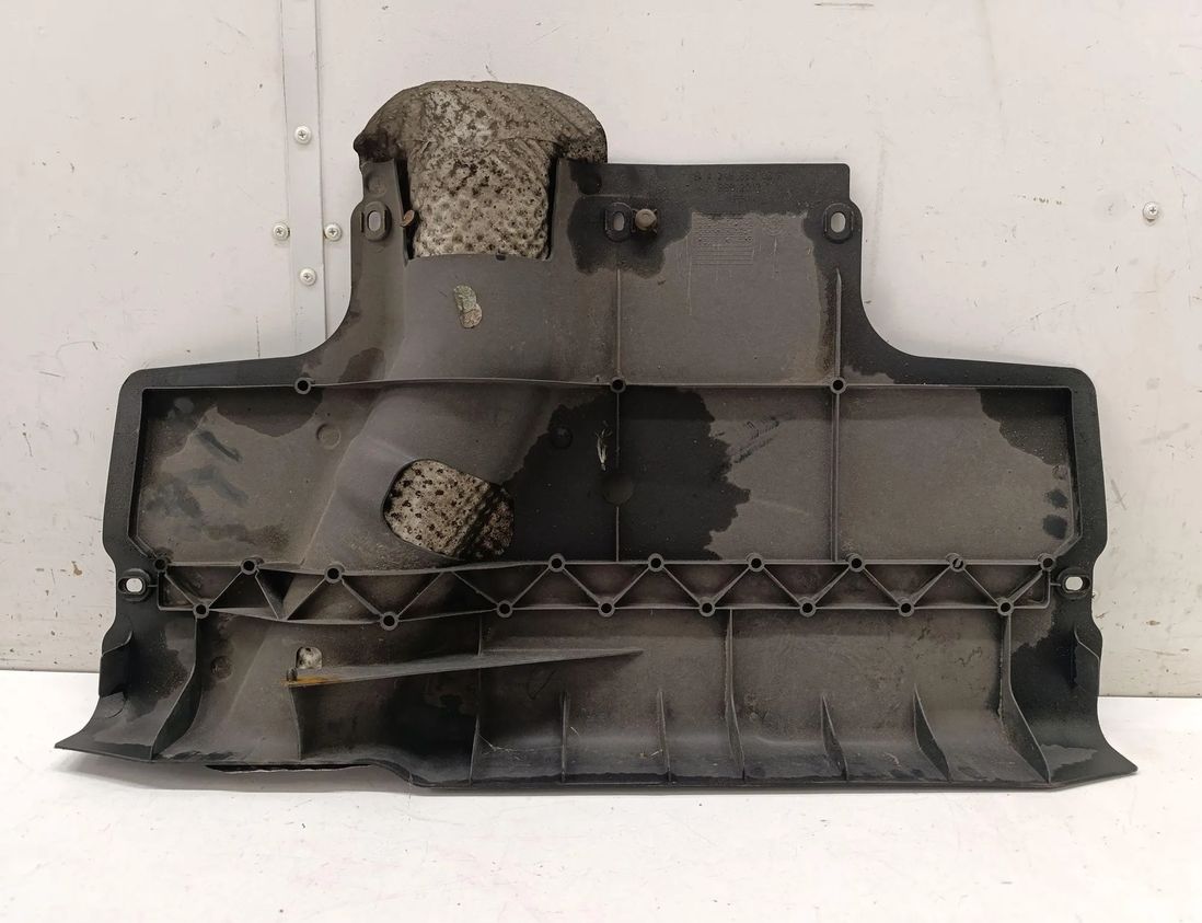 MERCEDES-BENZ GLA-Class X156 (2013-2020) Bakre mittenbottenskydd A2463520391 29838759