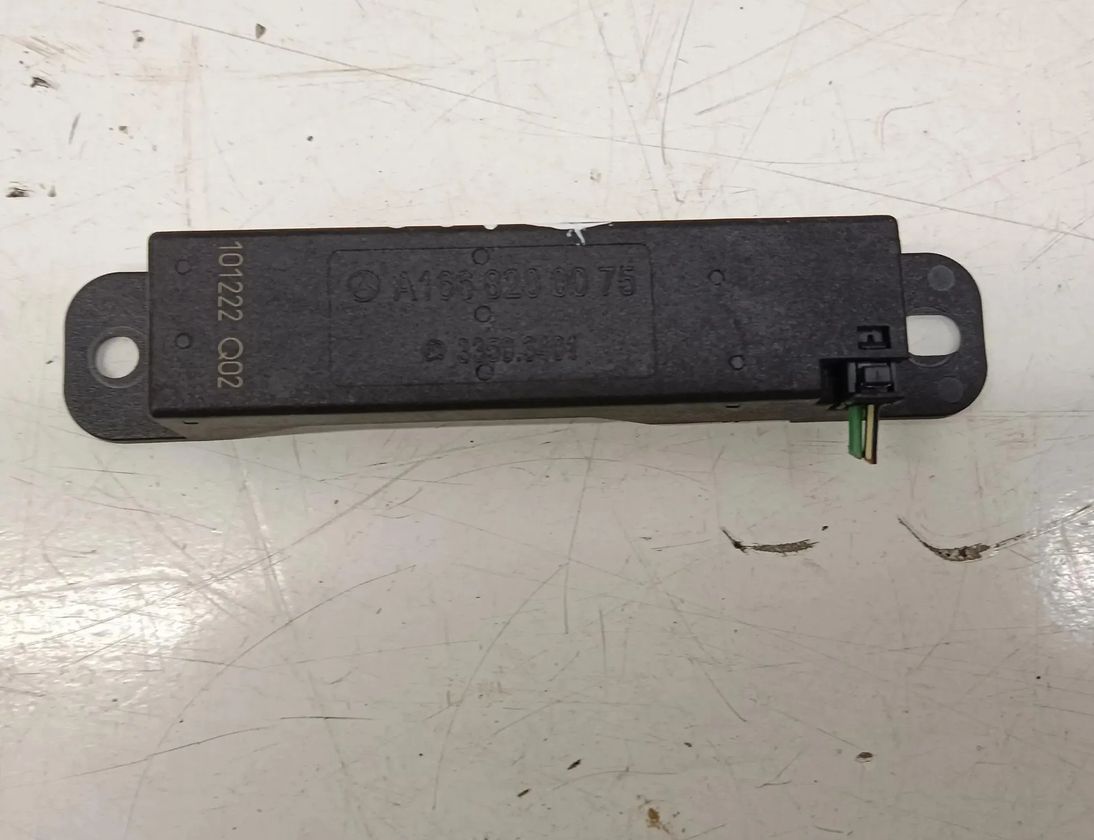 MERCEDES-BENZ GL-Class X164 (2006-2012) Nyckelfri antenn A1668200075 30098696